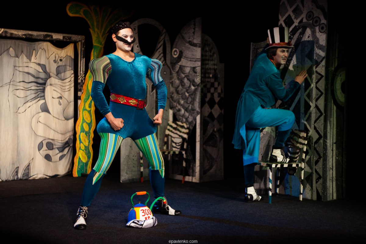 Спектакль «Цирк Шардам-С» по Хармсу покажут «Мимигранты» в Петербурге